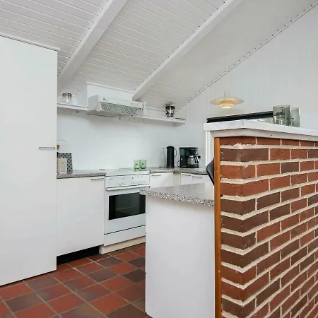 Three-bedroom Holiday In Norre Nebel 1